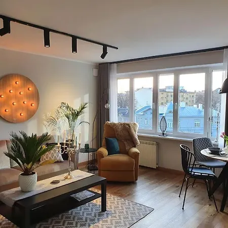 Moon Studio Apartment *